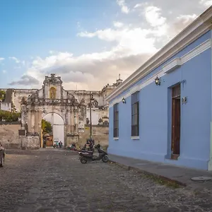  Guest house Somos Guatemala